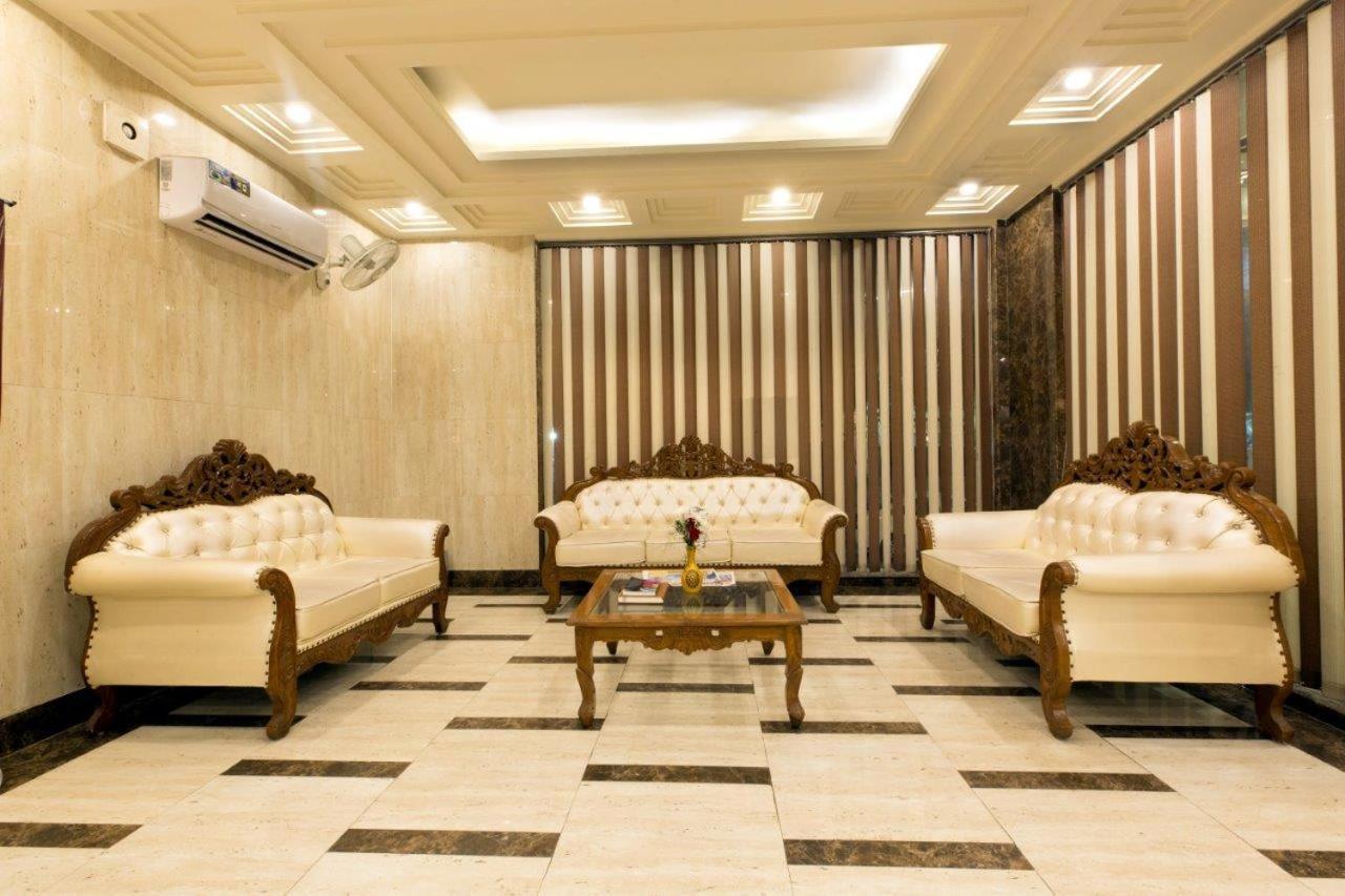 Hotel Viva Palace By Opo 新德里 外观 照片