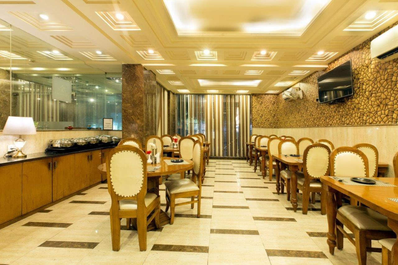 Hotel Viva Palace By Opo 新德里 外观 照片